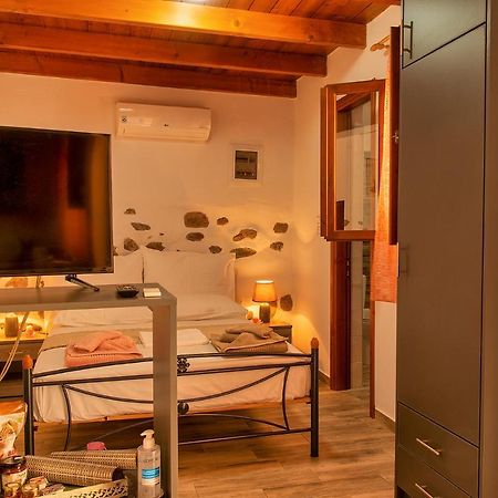 Anemolia Tiny Stone House Villa Palekastro Ngoại thất bức ảnh
